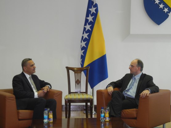 Predsjedavajući Grupe prijateljstva za Sjevernu i Južnu Ameriku, Australiju, Okeaniju i Japan Damir Arnaut razgovarao sa nerezidentnim ambasasdorom Novog Zelanda u BiH
